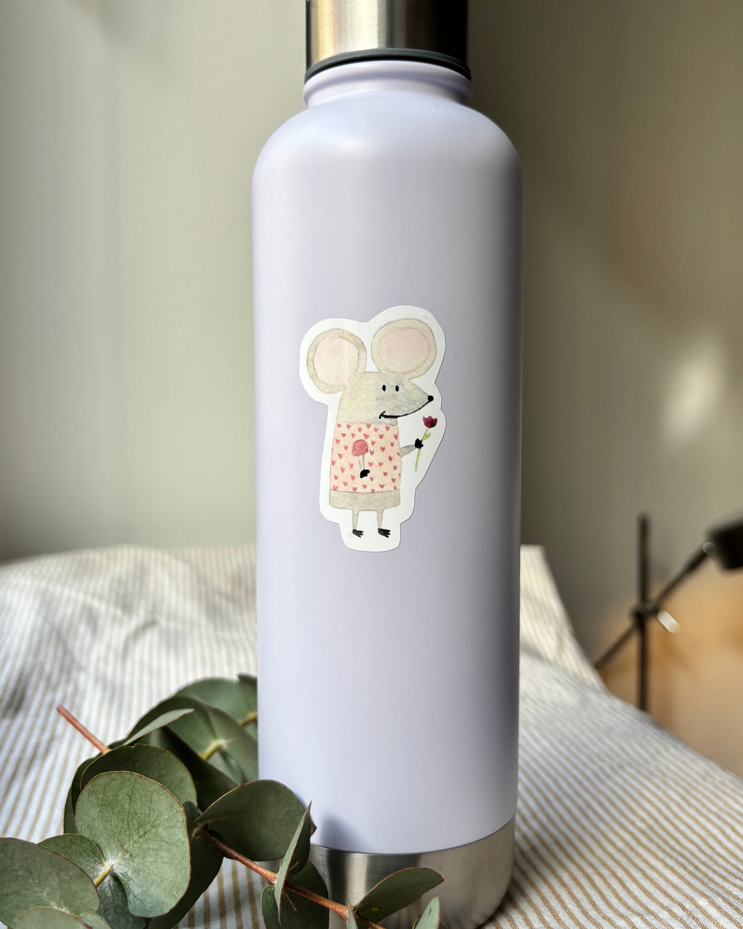 Sticker "Maus mit Blume" - Aufkleber für Laptop, Notizbuch & Co.