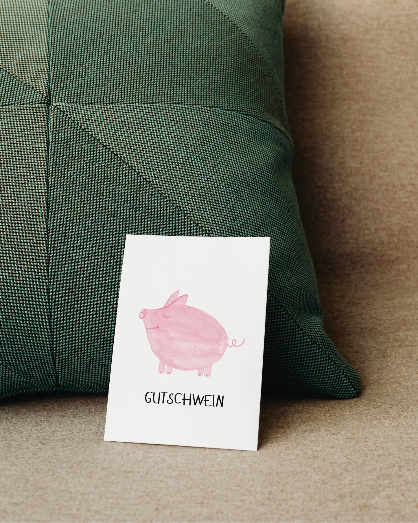 Gutscheinkarte mit Schwein - Lustige Postkarte "Gutschwein"